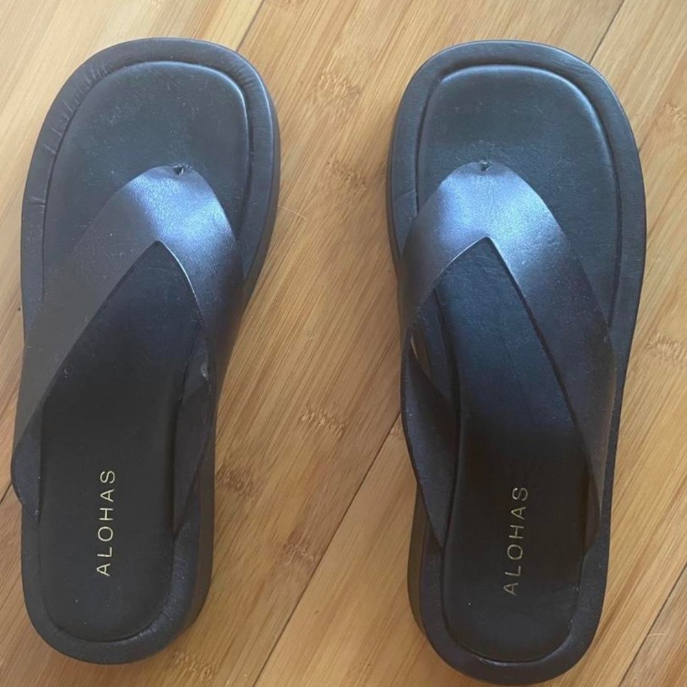 Alohas vegan thong sandal